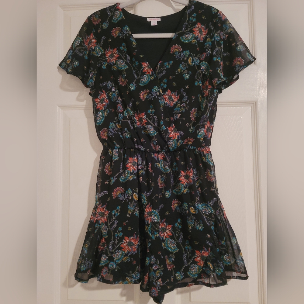 Xhilaration Black and Floral Romper - Small